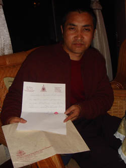 Respected Khenpo Chucheng Qupei verifies that the recognition letter of H.H. Dharma King Sakya Trizin was personally given to him and Venerable Baima Dorje Rinpoche by H.H. Dharma King Sakya Trizin.