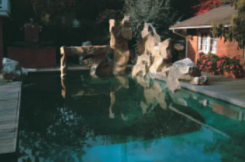 Part of a house garden that was designed by H.H. Dorje Chang Buddha III. 三世多杰羌佛設計的房屋庭園一角 Part of a house garden that was designed by H.H. Dorje Chang Buddha III. 三世多杰羌佛設計的房屋庭園一角
